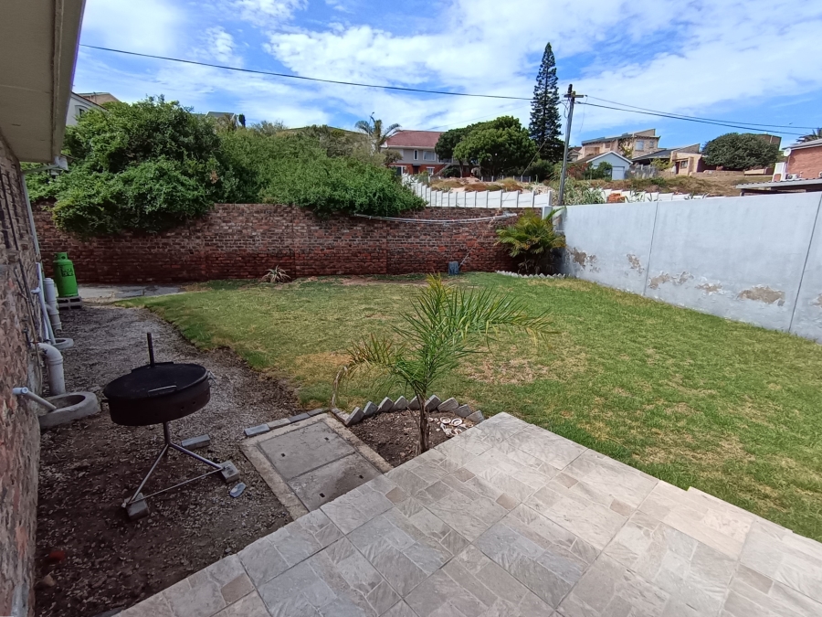 4 Bedroom Property for Sale in Aston Bay Eastern Cape